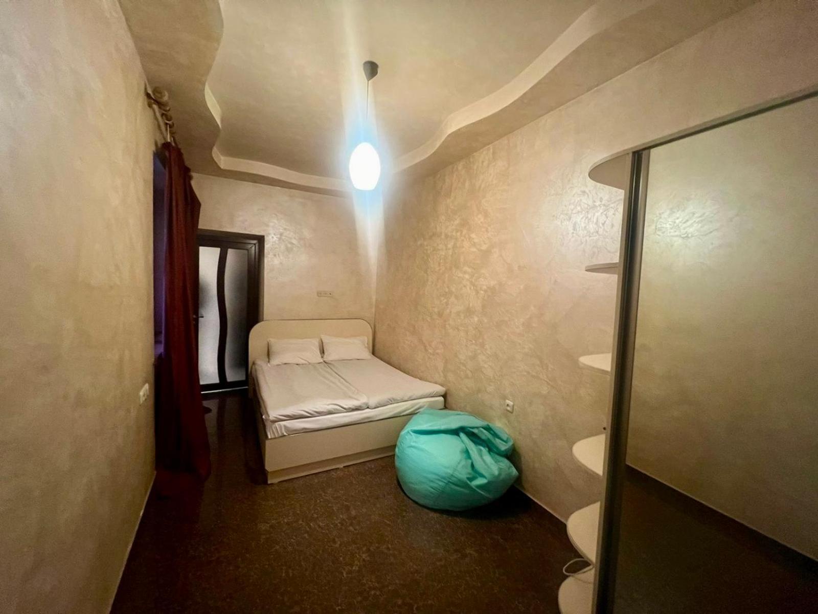 Luxury Apartment With Jacuzzi On Republic Square Yerevan Exterior photo